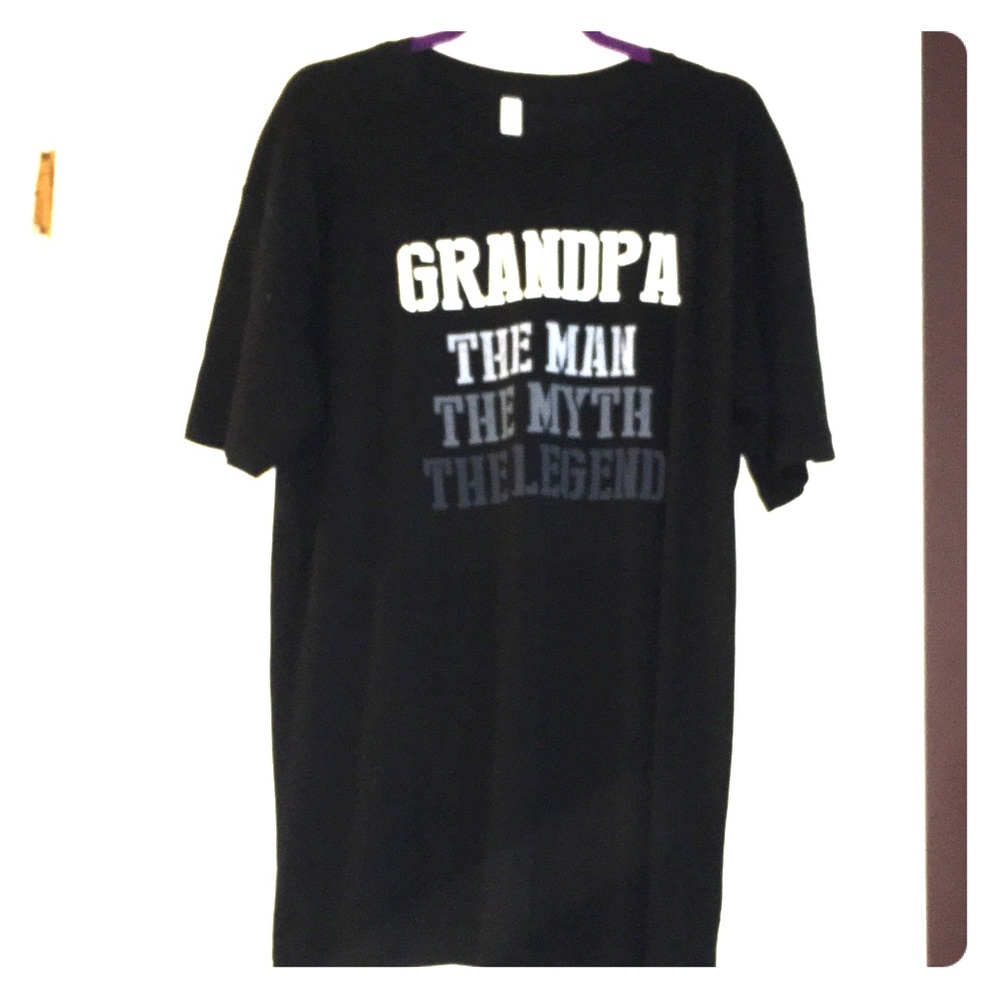 NWOT Novelty Grandpa black T-shirt Size L